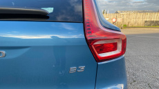 Volvo XC40 2.0 B3P Ultra Dark 5dr Auto Petrol Estate